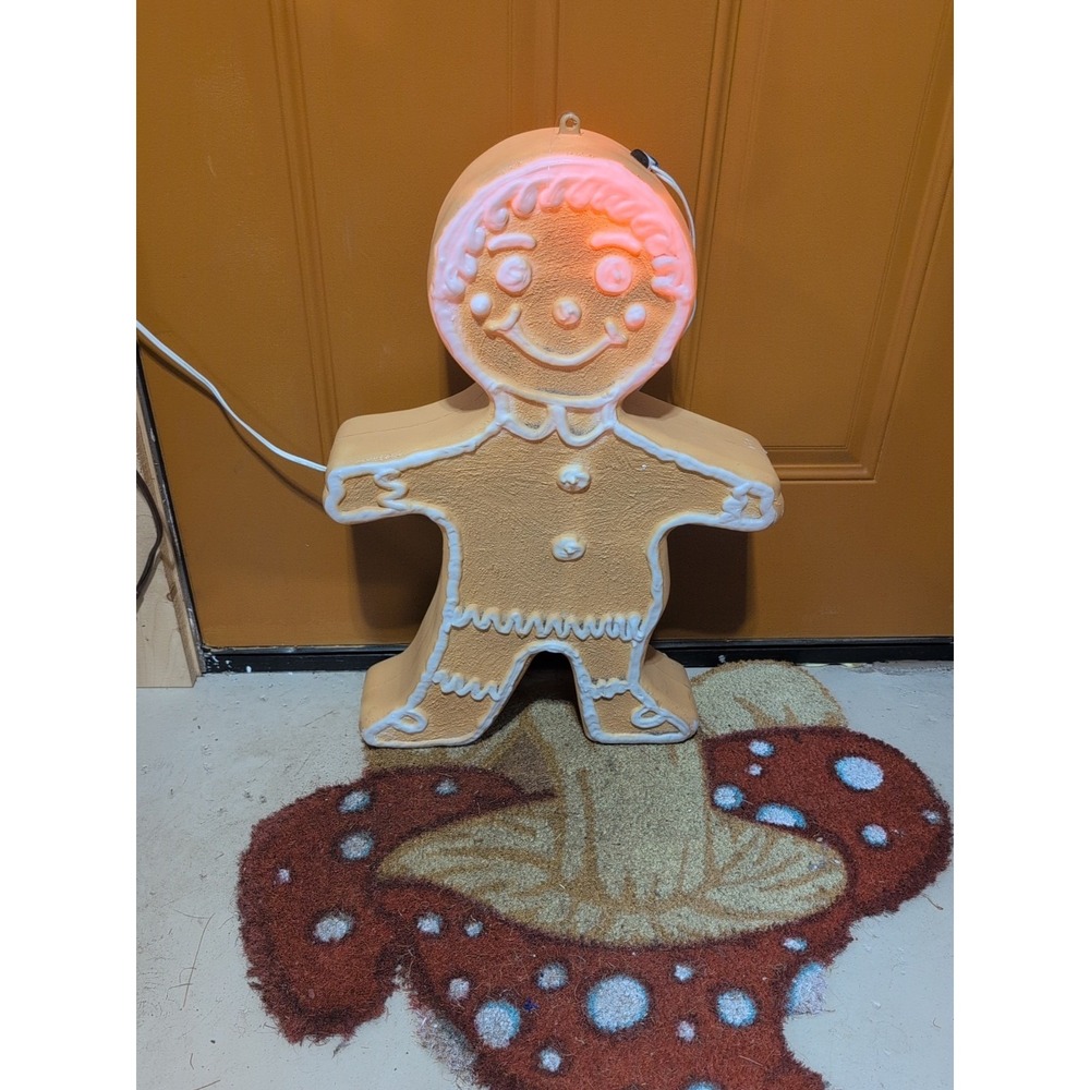 23"x16"x4"  Vtg. Blowmold Gingerbread Man Christmas Decor‎